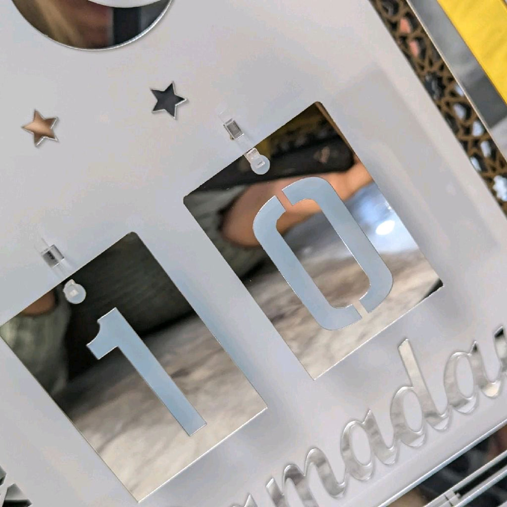 Large 30cm Luxury Ramadan Stand White and Silver