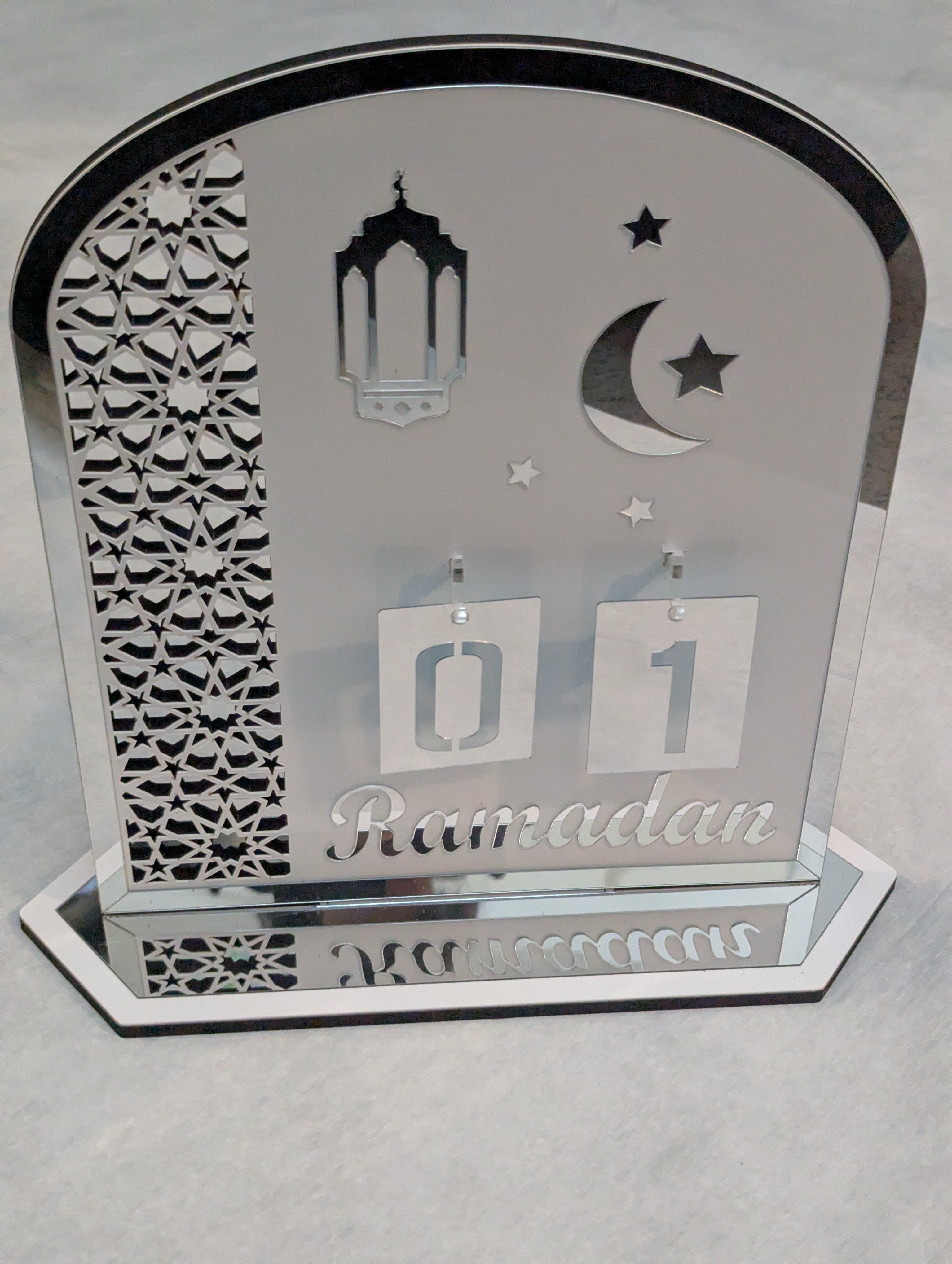 Large 30cm Luxury Ramadan Stand White and Silver
