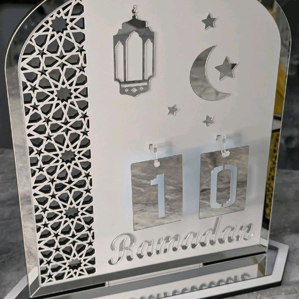 Large 30cm Luxury Ramadan Stand White and Silver